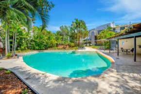 Baden 49 Rainbow Shores - Aircon - Walk to Beach - Swimming Pools